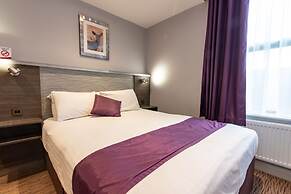 The Hog's Back Hotel & Spa Farnham