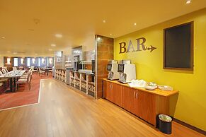 Gloucester Robinswood Hotel by Sunday