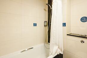 Gloucester Robinswood Hotel by Sunday