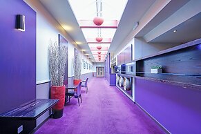 Gloucester Robinswood Hotel by Sunday
