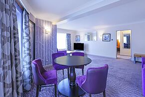 Gloucester Robinswood Hotel by Sunday