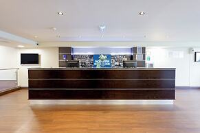 Gloucester Robinswood Hotel by Sunday
