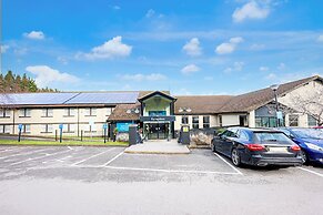 Gloucester Robinswood Hotel by Sunday