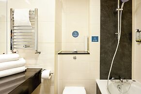 Gloucester Robinswood Hotel by Sunday