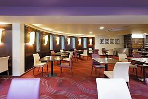 Gloucester Robinswood Hotel by Sunday