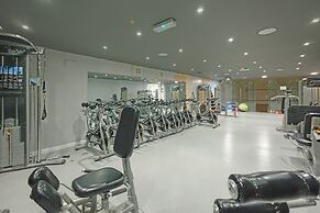 Gloucester Robinswood Hotel by Sunday