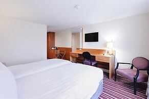 Gloucester Robinswood Hotel by Sunday