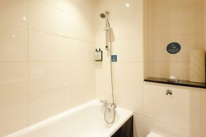 Gloucester Robinswood Hotel by Sunday
