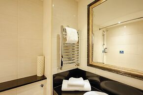 Gloucester Robinswood Hotel by Sunday