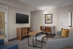 Homewood Suites by Hilton Alexandria / Pentagon South