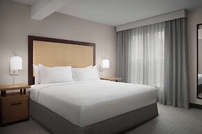 Homewood Suites by Hilton Alexandria / Pentagon South