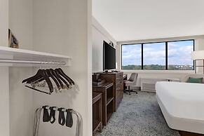 Hilton Arlington National Landing