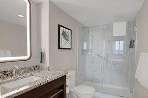 Hilton Arlington National Landing