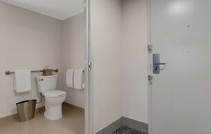 Hilton Arlington National Landing