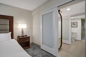 Hilton Arlington National Landing