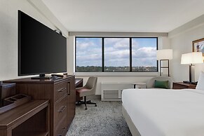 Hilton Arlington National Landing