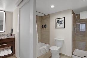 Hilton Arlington National Landing