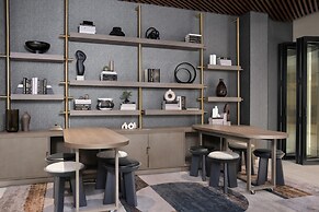 Hilton Arlington National Landing