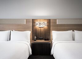 Holiday Inn Express Indianapolis Airport by IHG