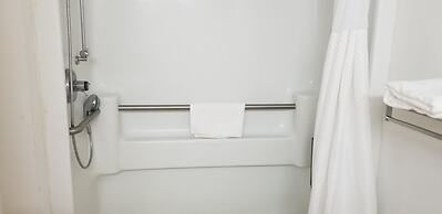 Super 8 by Wyndham Ruther Glen Kings Dominion Area