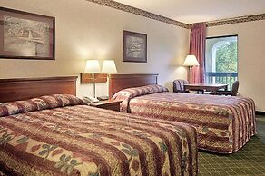 Super 8 by Wyndham Ruther Glen Kings Dominion Area