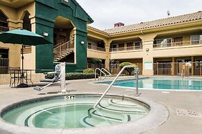 Quality Inn & Suites Lathrop - South Stockton