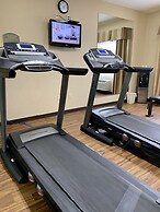 Quality Inn & Suites Hendersonville - Flat Rock