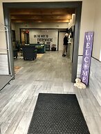 Quality Inn & Suites Hendersonville - Flat Rock