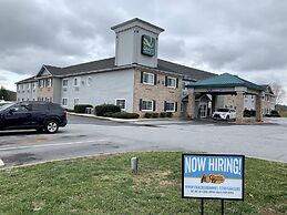 Quality Inn & Suites Hendersonville - Flat Rock