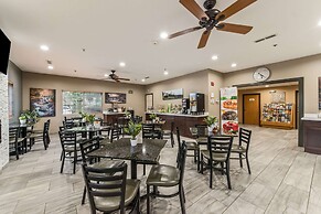 Quality Inn & Suites Hendersonville - Flat Rock