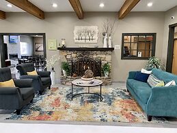 Quality Inn & Suites Hendersonville - Flat Rock