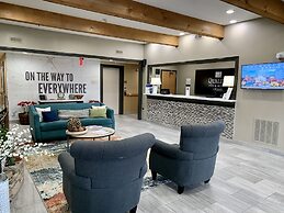 Quality Inn & Suites Hendersonville - Flat Rock