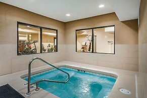 Quality Inn & Suites Jefferson City