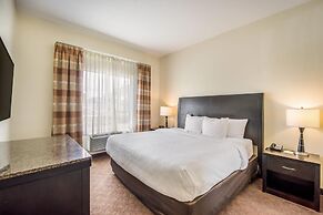 Clarion Inn & Suites Central Clearwater Beach