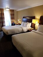 Clarion Inn & Suites Central Clearwater Beach
