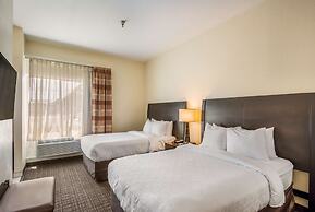 Clarion Inn & Suites Central Clearwater Beach