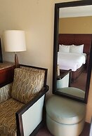 Clarion Inn & Suites Central Clearwater Beach