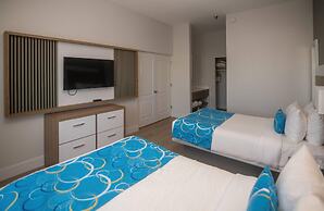 Clarion Inn & Suites Central Clearwater Beach