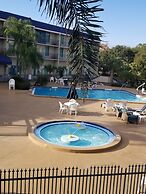 Clarion Inn & Suites Central Clearwater Beach