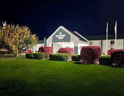 Country Inn & Suites By Radisson, Battle Creek, MI