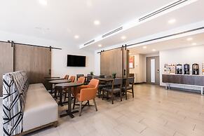 Holiday Inn Express Toronto - North York by IHG
