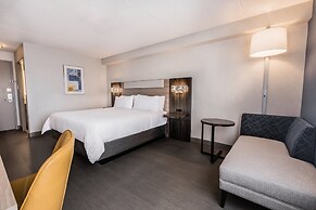 Holiday Inn Express Toronto - North York by IHG