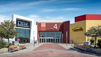 Holiday Inn Express Toronto - North York by IHG