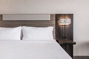 Holiday Inn Express Toronto - North York by IHG