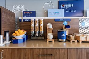 Holiday Inn Express Toronto - North York by IHG