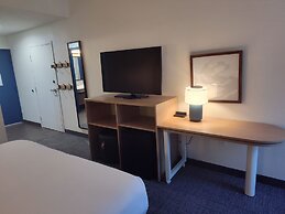 Spark by Hilton Stevensville