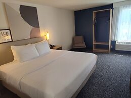 Spark by Hilton Stevensville