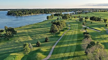 Lake Lawn Resort