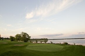 Lake Lawn Resort