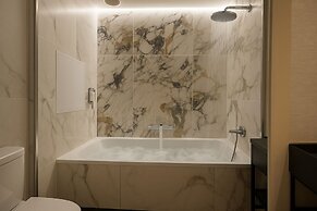 Grand Tonic Hôtel & SPA Paris